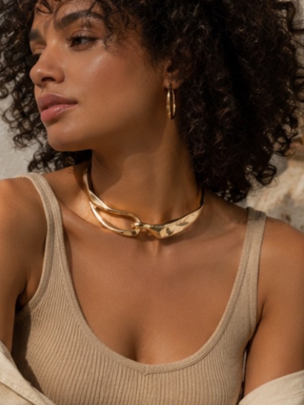 Etoile Sculpted Gold Collar Necklace
